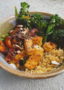 shiitake-bowl-benefits-nutrition-Plant-based-recipes-buckwheat-noodle-bowl-zesty-life-squamish